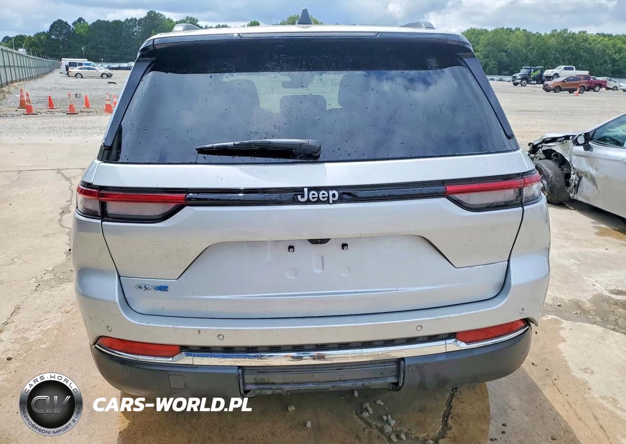 2025 Jeep Grand Cherokee 4Xe VIN:1C4RJYB69S8700933 - 6