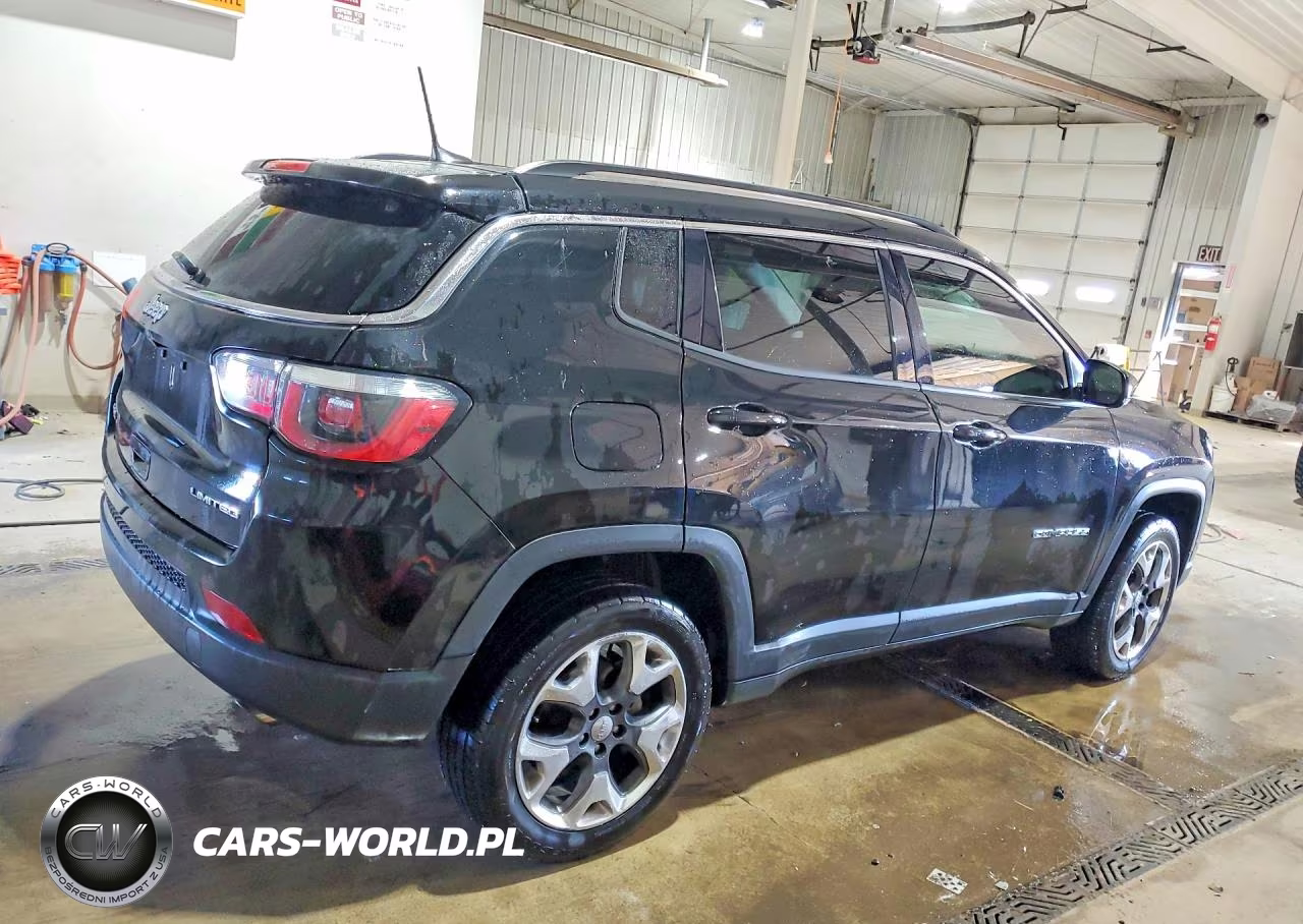 2018 Jeep Compass Limited VIN:3C4NJDCB7JT255563 - 3