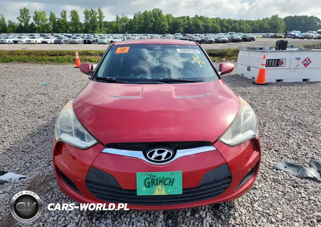 2015 Hyundai Veloster Base VIN:KMHTC6AD7FU228874 - 5