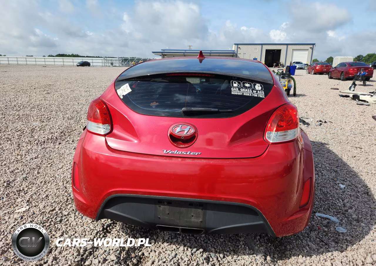 2015 Hyundai Veloster Base VIN:KMHTC6AD7FU228874 - 6