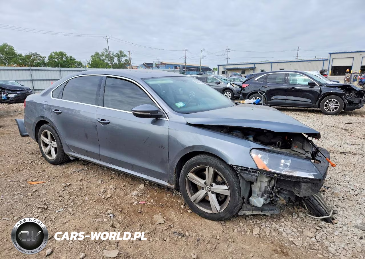 2012 Volkswagen Passat Se VIN:1VWBP7A31CC011630 - 4