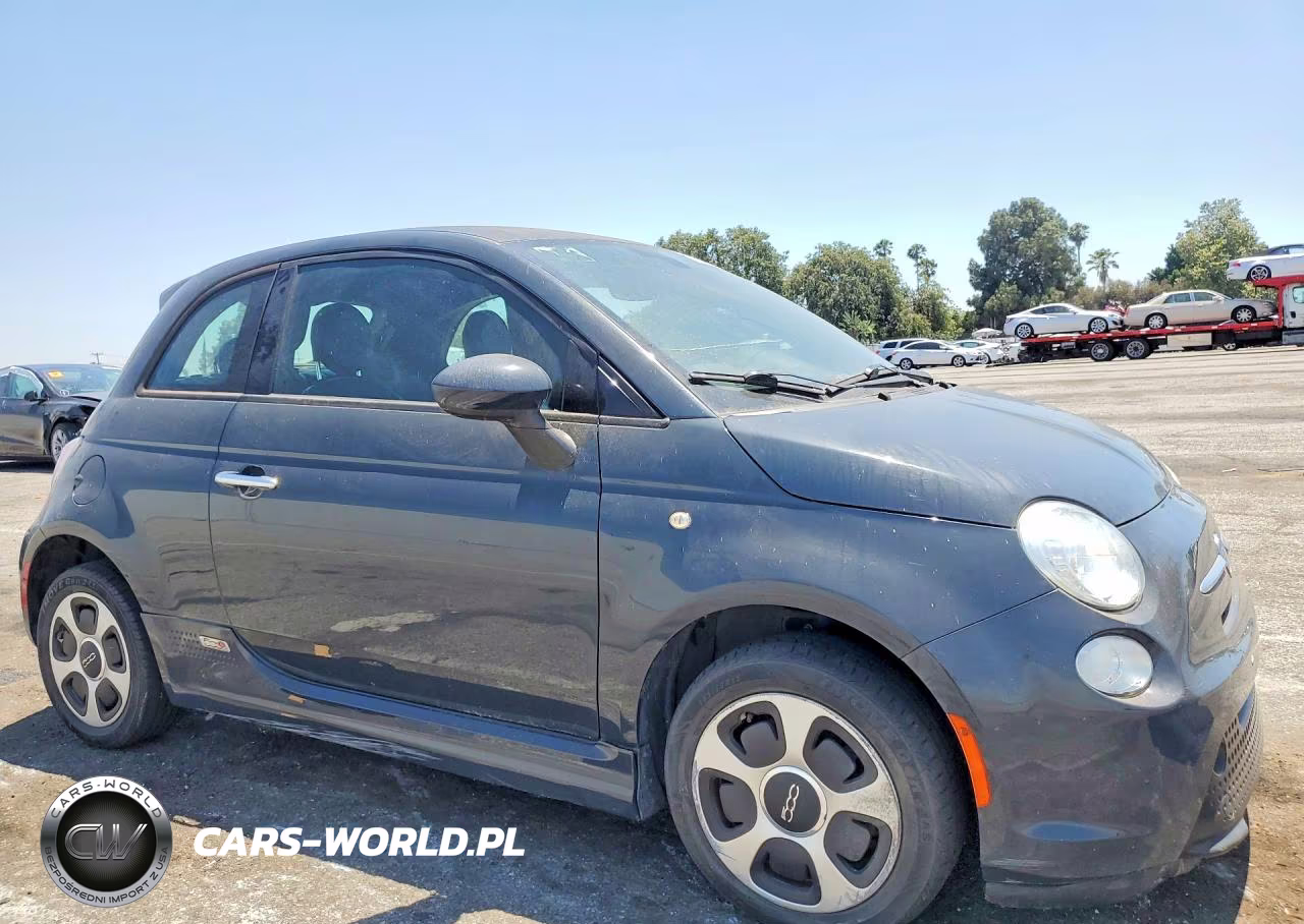 2017 Fiat 500 Electric VIN:3C3CFFGE1HT514118 - 4