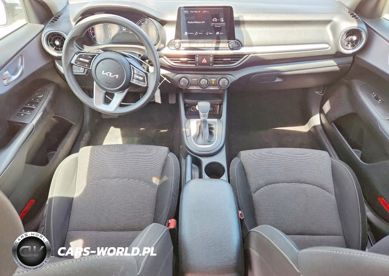 2024 Kia Forte Lxs VIN:3KPF24AD9RE798791 - 8
