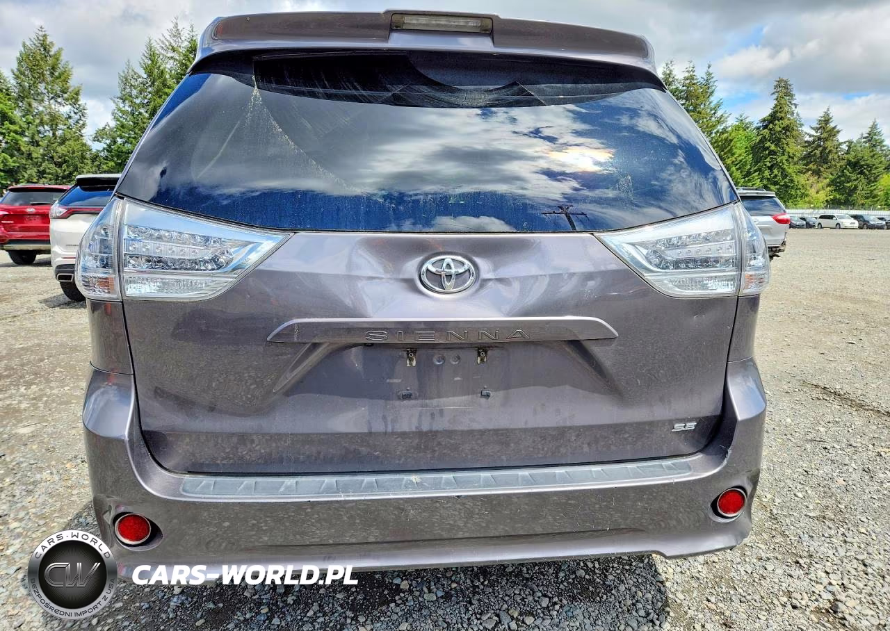 2019 Toyota Sienna Se 8-Passenger VIN:5TDXZ3DC6KS986855 - 6