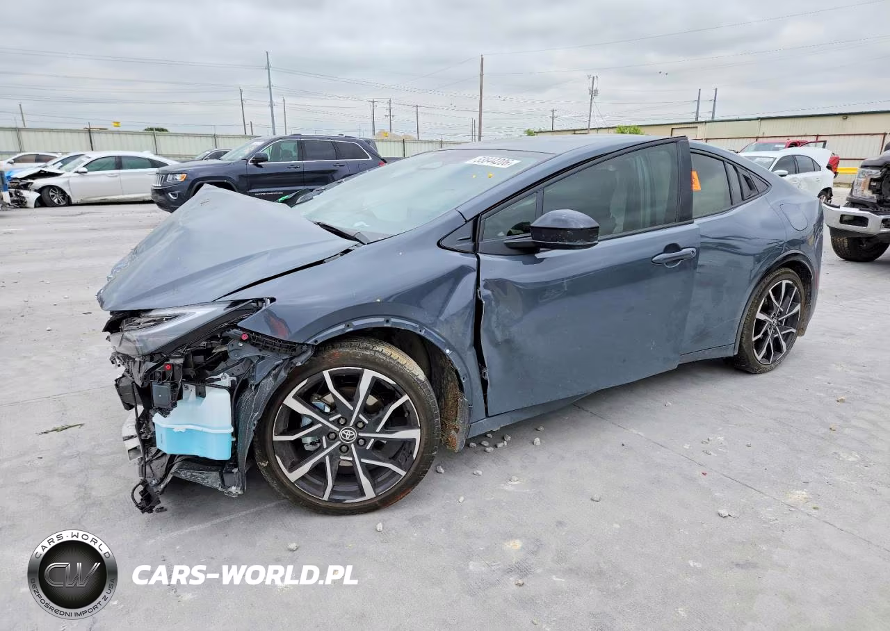 2026 Toyota Prius Plug-In Hybrid Xse – zdjęcie 1 z 12