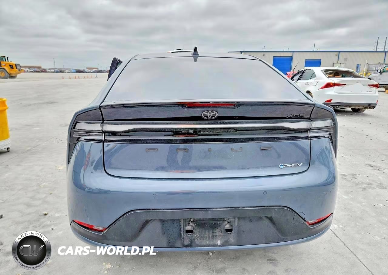 2026 Toyota Prius Plug-In Hybrid Xse VIN:JTDACACU9T3069692 - 6