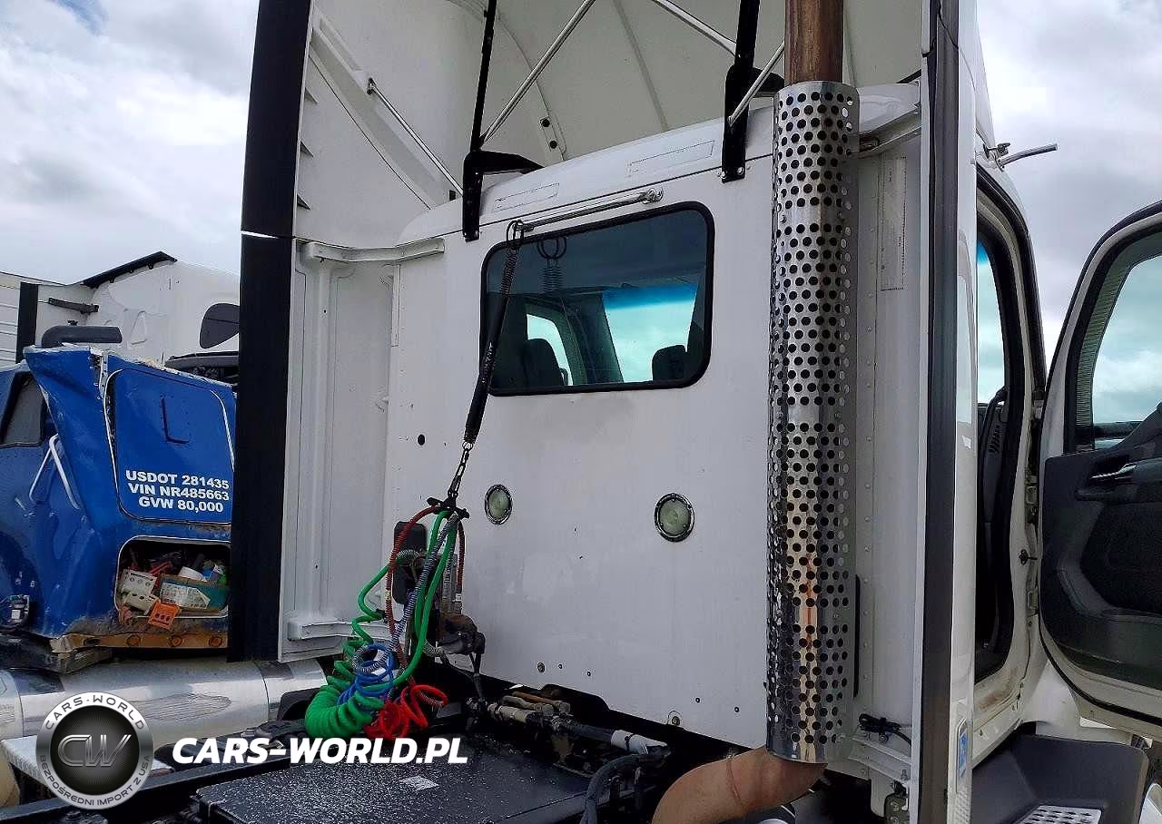 2016 Kenworth T680 Semi Truck VIN:1XKYD49X1GJ496756 - 6