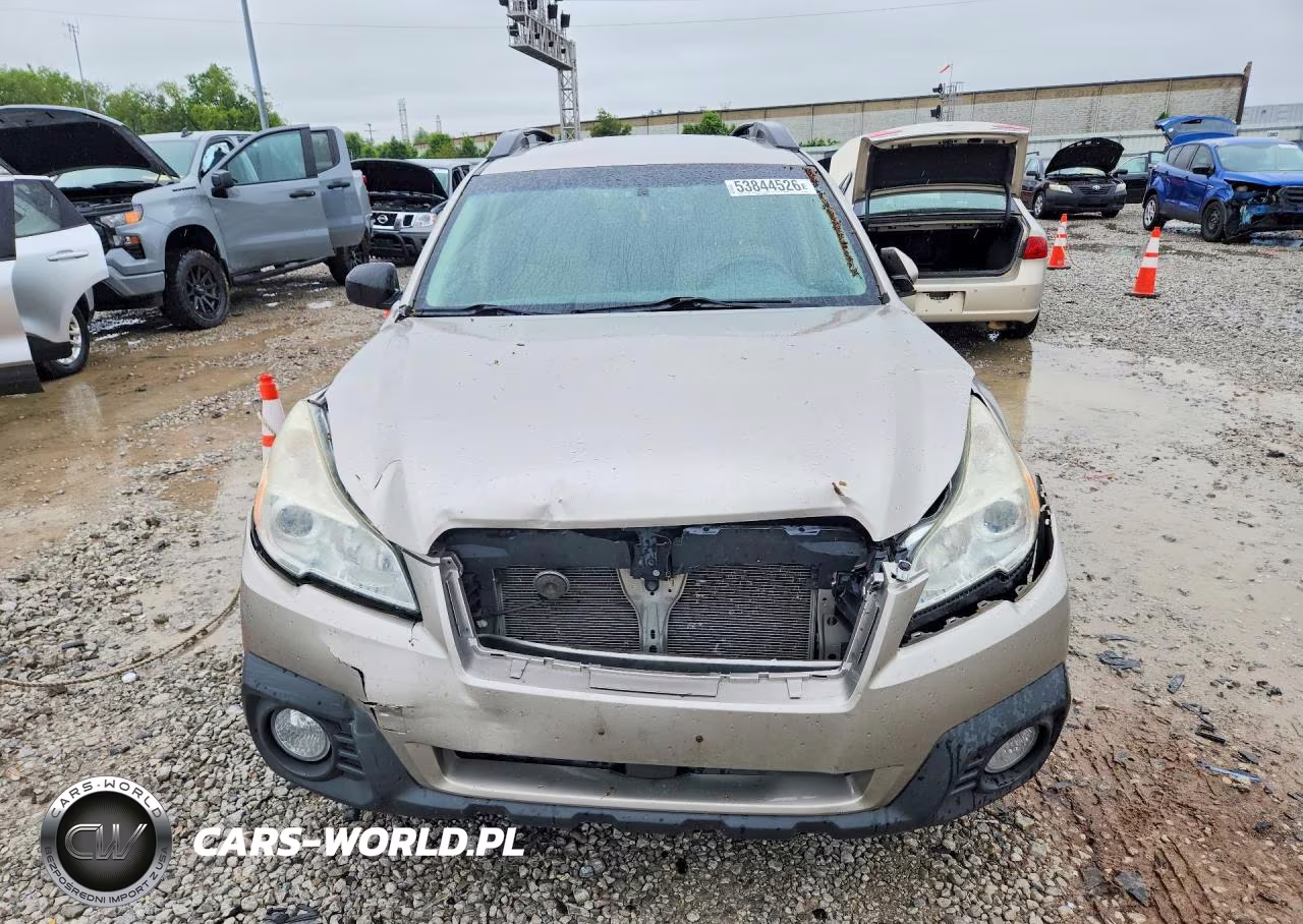2014 Subaru Outback 2.5I Premium VIN:4S4BRCCC5E3205532 - 5