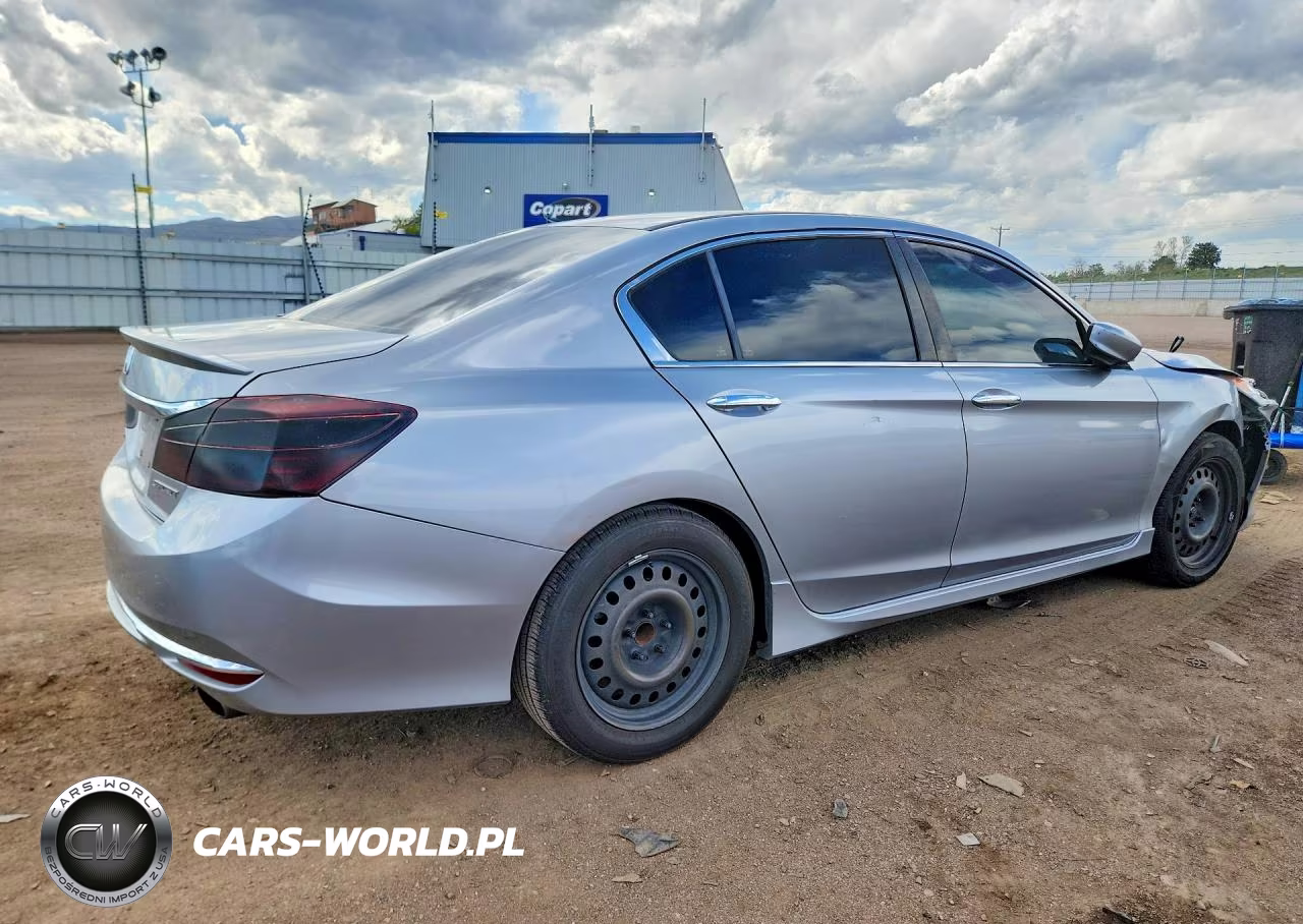 2017 Honda Accord Sport VIN:1HGCR2F52HA210964 - 3