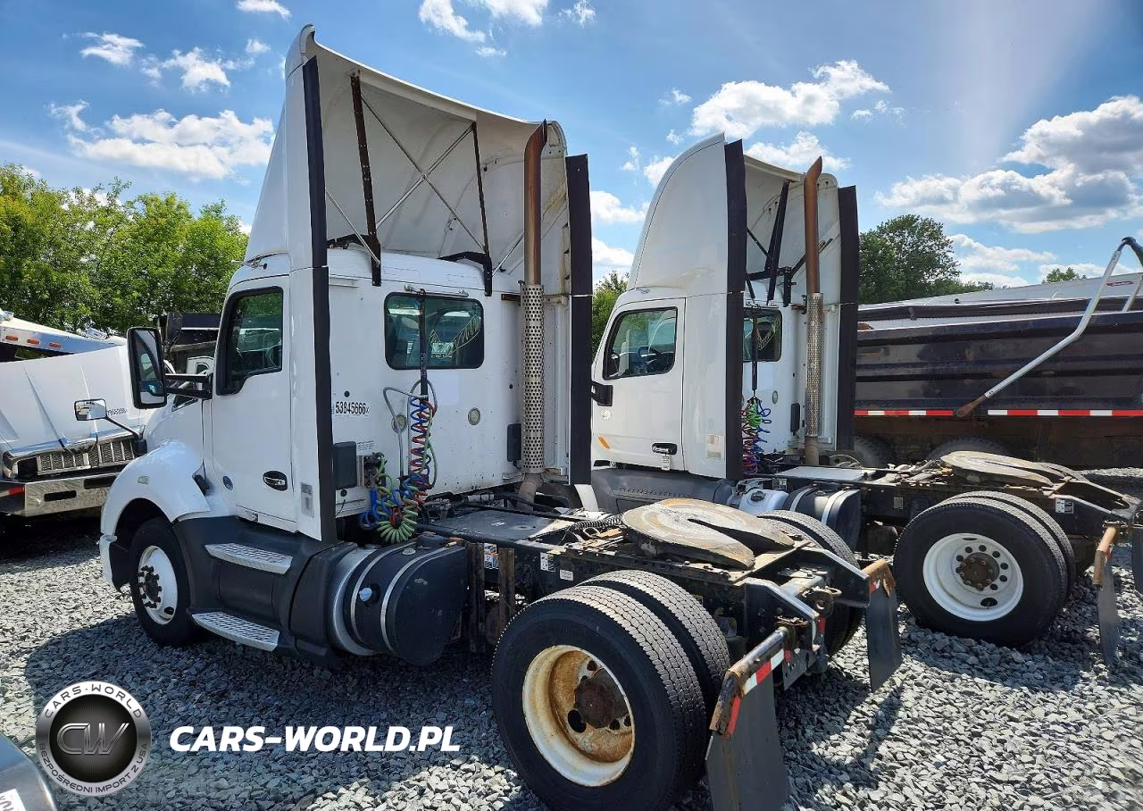 2016 Kenworth Construction T680 VIN:1XKYA48X2GJ496422 - 3