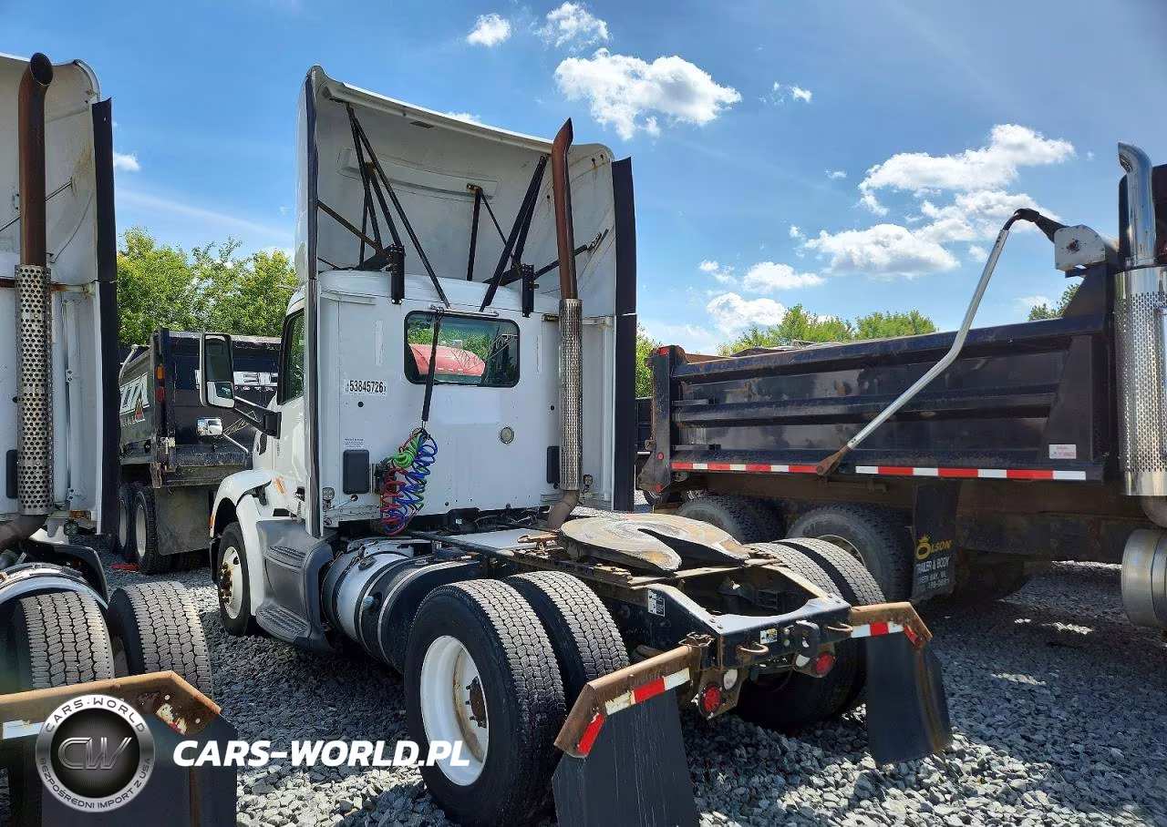 2016 Peterbilt 579 Semi Truck VIN:1XPBA48X6GD339572 - 3