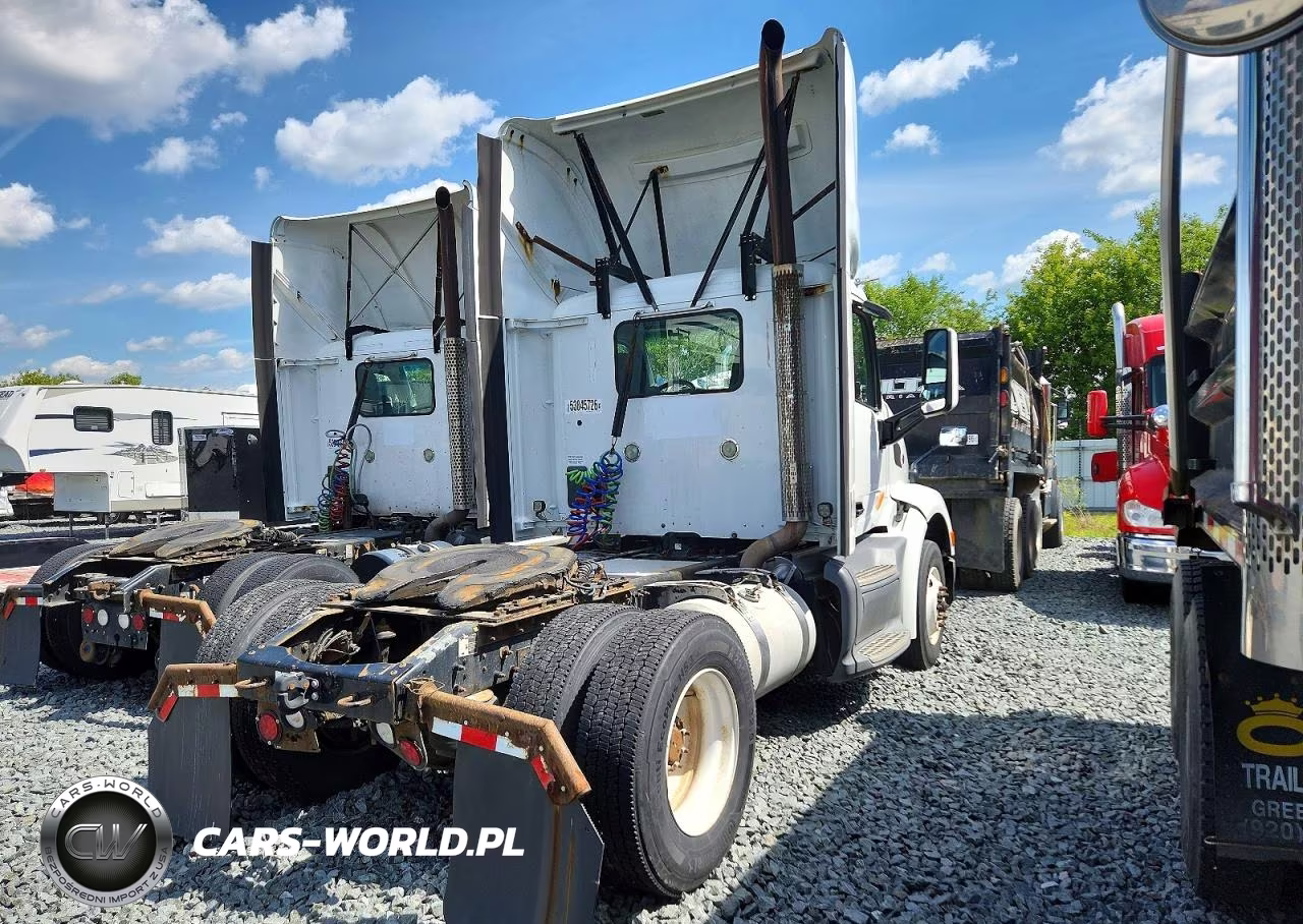 2016 Peterbilt 579 Semi Truck VIN:1XPBA48X6GD339572 - 4