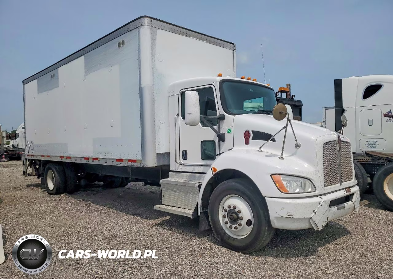 2015 Kenworth T370 Box Truck