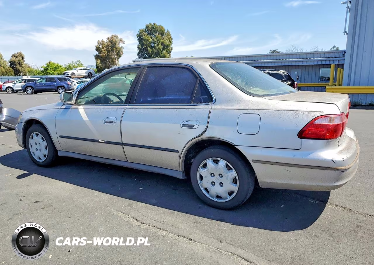 1999 Honda Accord Lx VIN:1HGCG6651XA136769 - 2