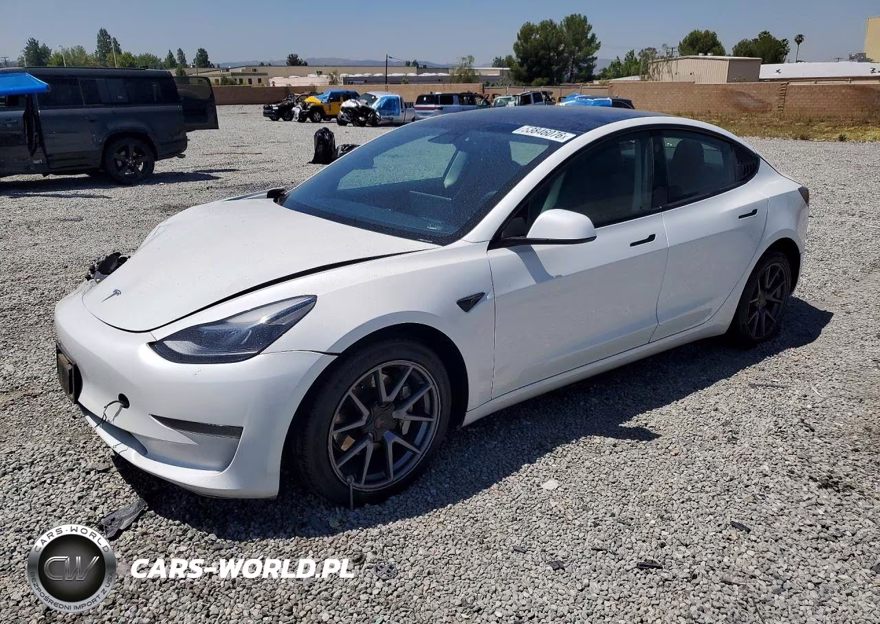 2023 Tesla Model 3 – zdjęcie 1 z 13