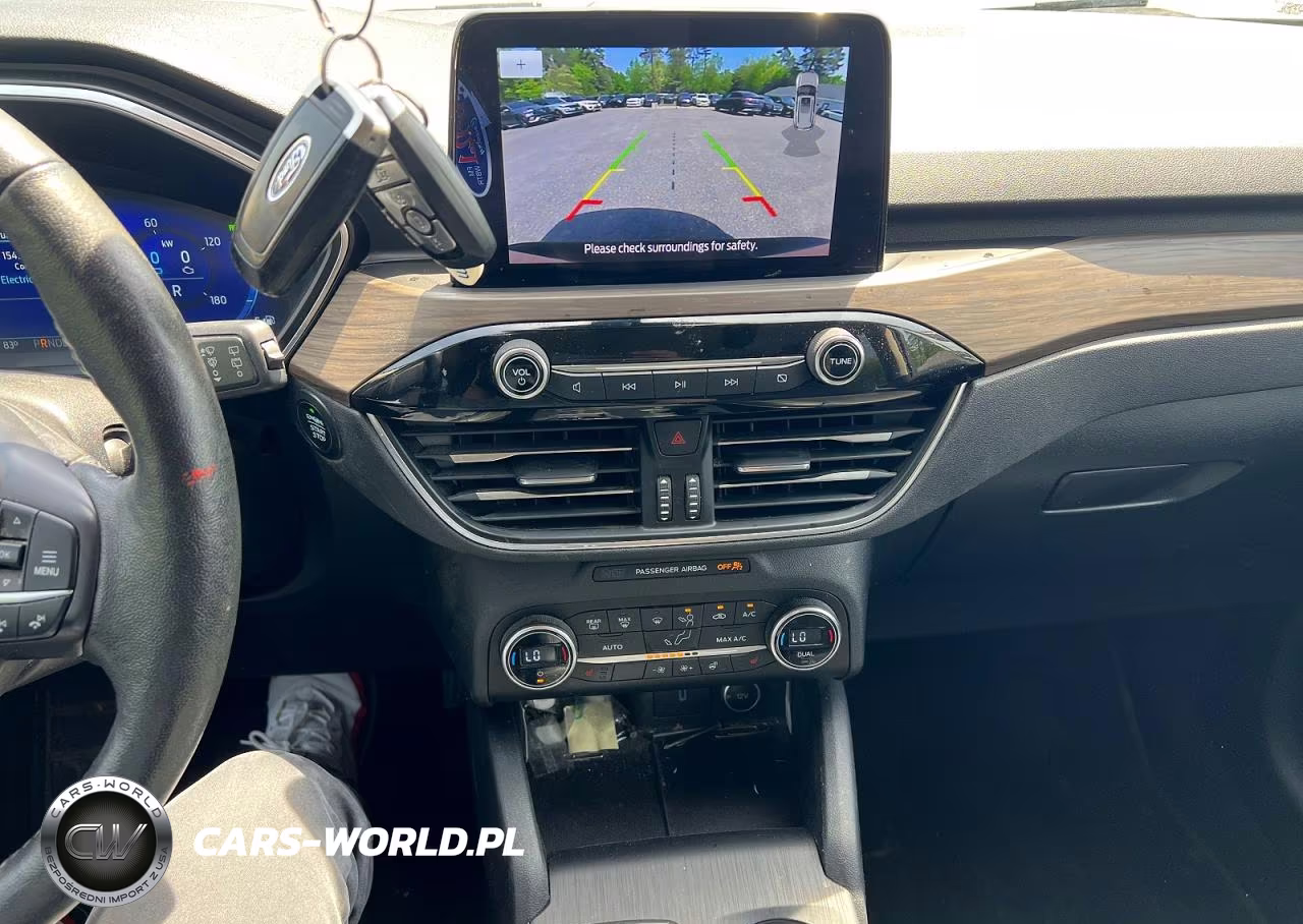 2020 Ford Escape Titanium VIN:1FMCU0DZXLUA46311 - 9