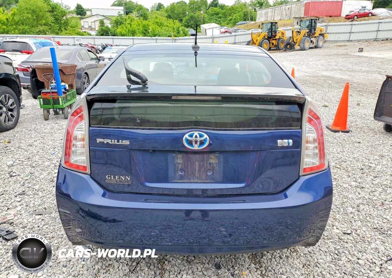 2013 Toyota Prius Three VIN:JTDKN3DU9D1726500 - 6