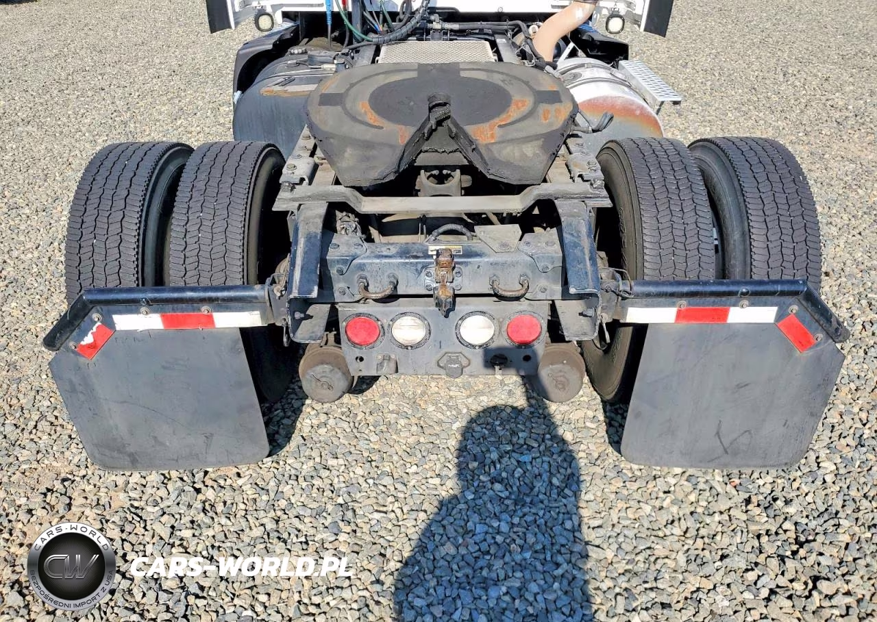2017 Kenworth Construction T680 VIN:1XKYA48X4HJ160370 - 9