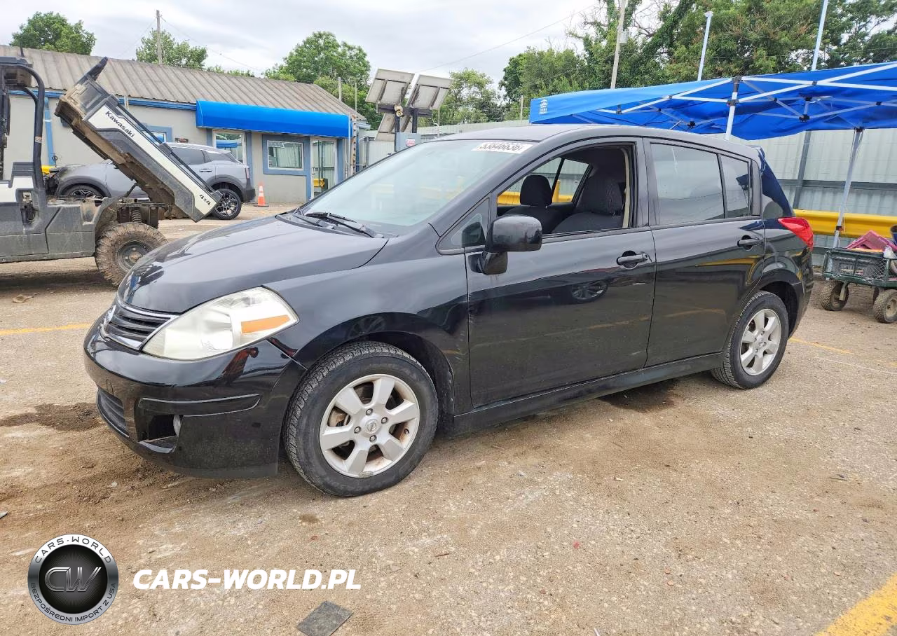 2010 Nissan Versa 1.8 S