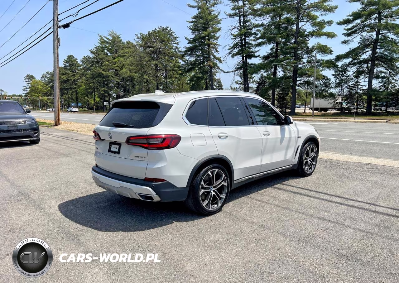 2022 BMW X5 xDrive45E VIN:5UXTA6C03N9J62196 - 4