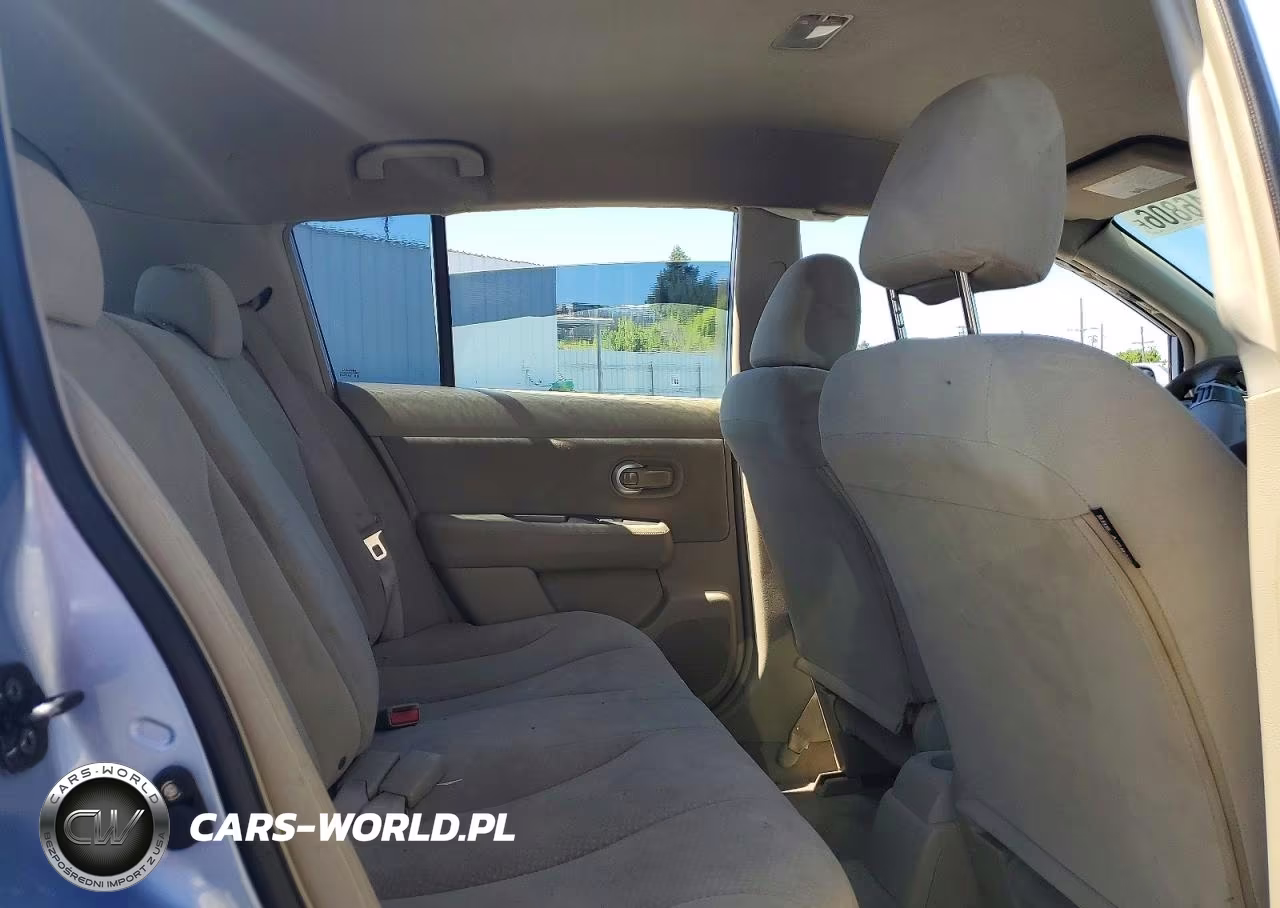 2010 Nissan Versa 1.8 S VIN:3N1BC1CPXAL351696 - 10