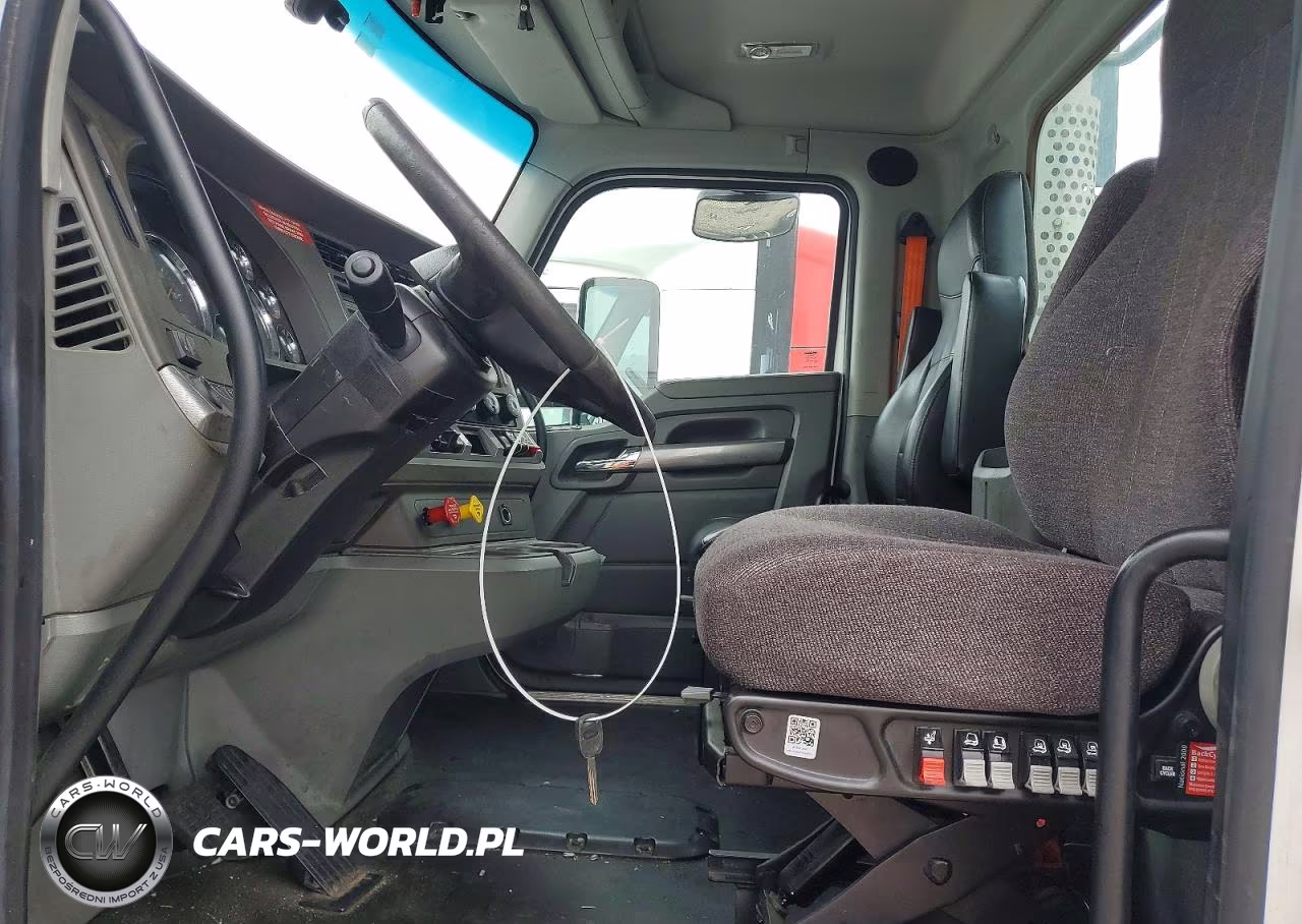 2019 Kenworth T680 Semi Truck VIN:1XKYA48X3KJ296996 - 5