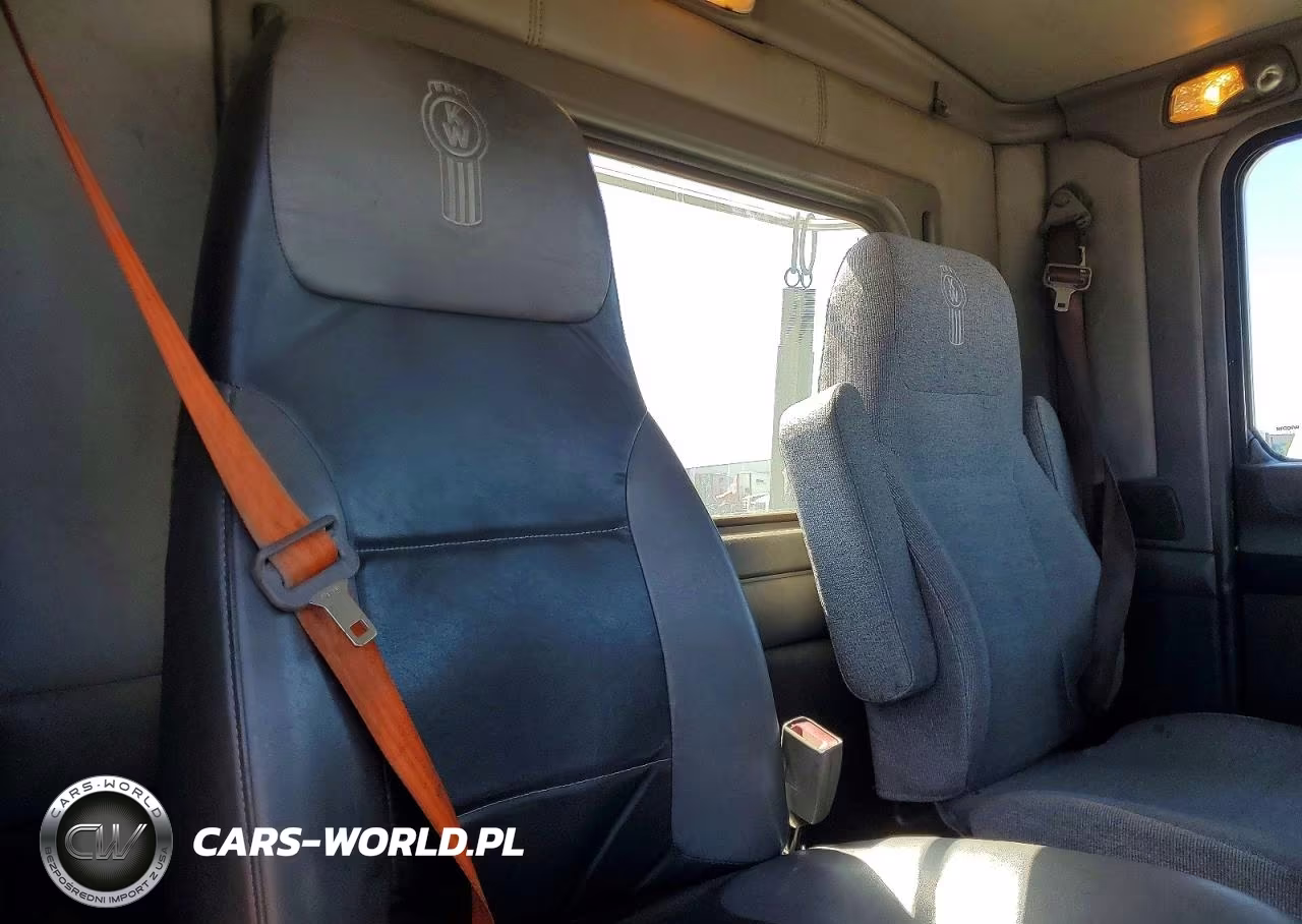 2015 Kenworth Construction T400 VIN:1XKBAJ8X4FJ442736 - 6