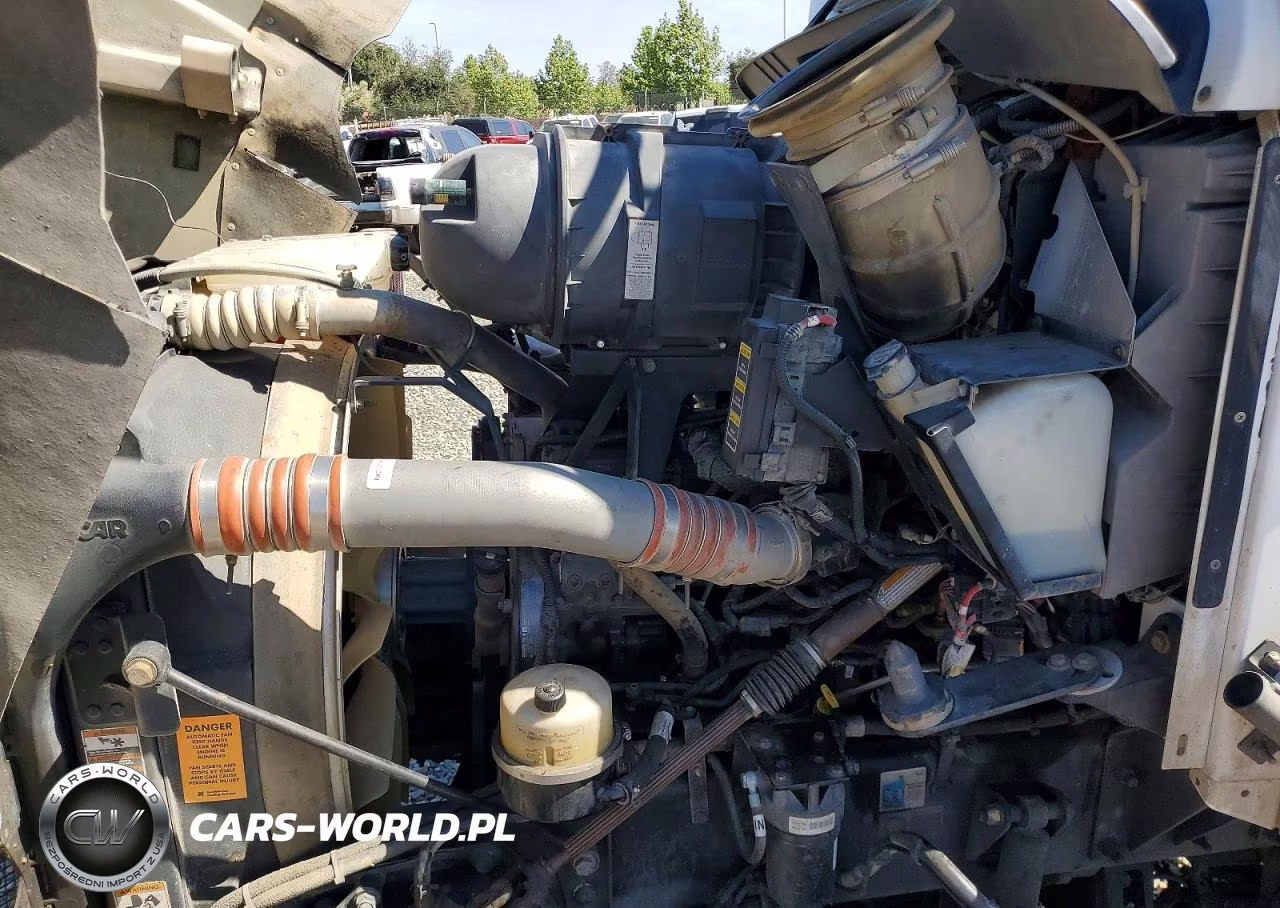 2015 Kenworth Construction T400 VIN:1XKBAJ8X4FJ442736 - 7
