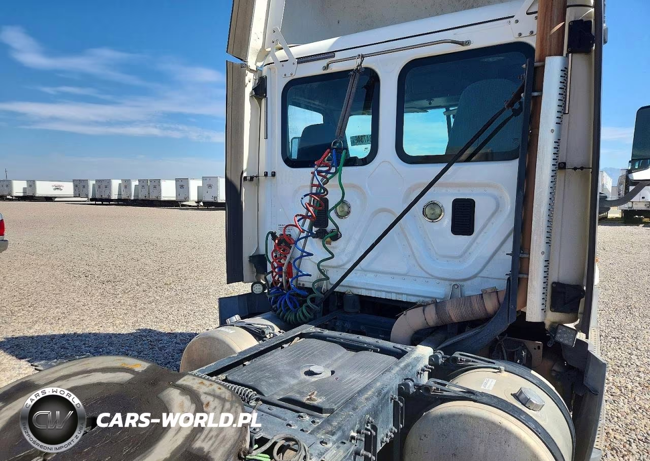 2016 Freightliner Cascadia 125 Semi Truck VIN:1FUBGEDV4GLHC5754 - 6