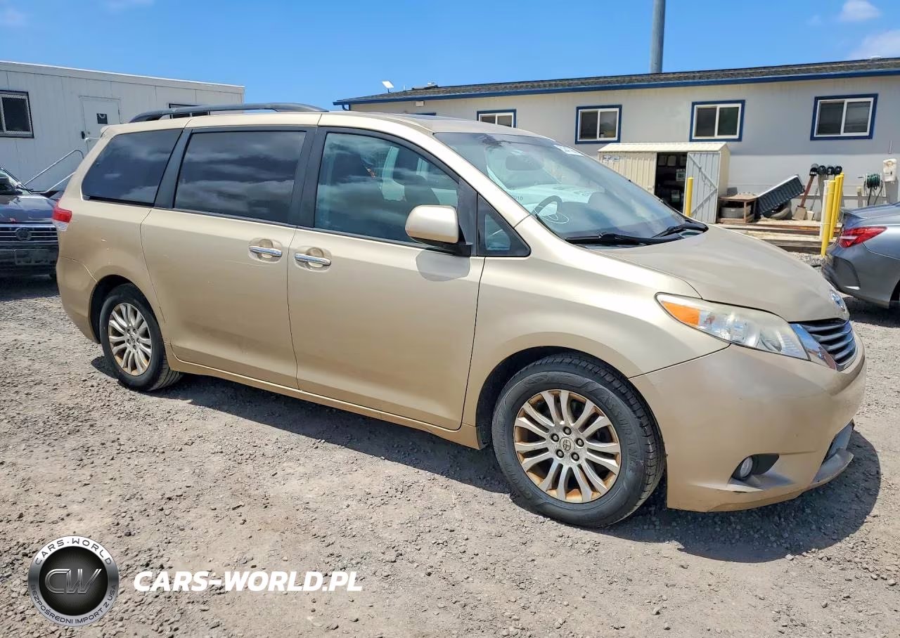 2011 Toyota Sienna Xle 8-Passenger VIN:5TDYK3DC7BS024380 - 4