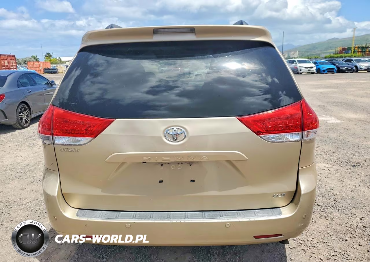 2011 Toyota Sienna Xle 8-Passenger VIN:5TDYK3DC7BS024380 - 6