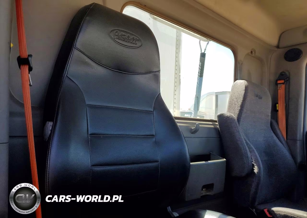 2018 Peterbilt 579 VIN:1XPBA48X5JD478146 - 6