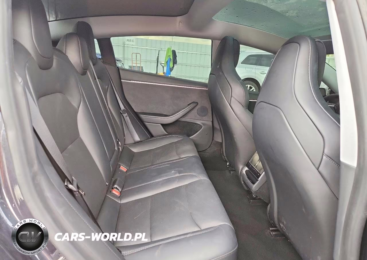 2025 Tesla Model 3 VIN:5YJ3E1ET5SF986279 - 10