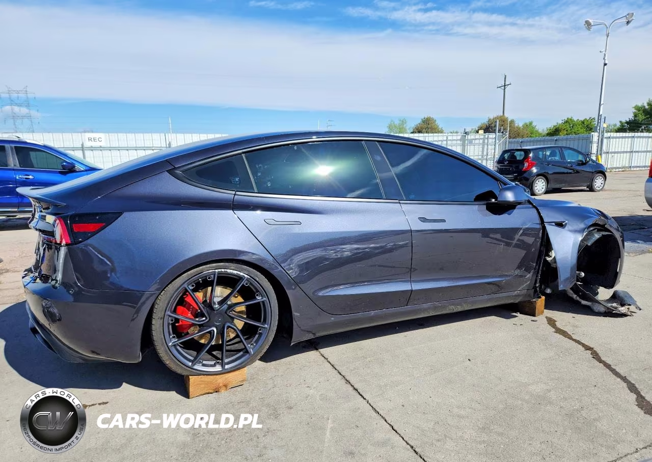 2025 Tesla Model 3 VIN:5YJ3E1ET5SF986279 - 3