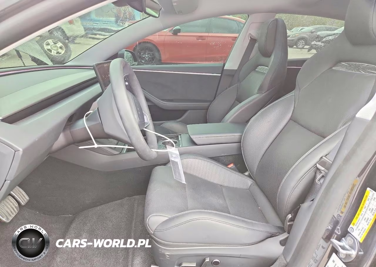 2025 Tesla Model 3 VIN:5YJ3E1ET5SF986279 - 7