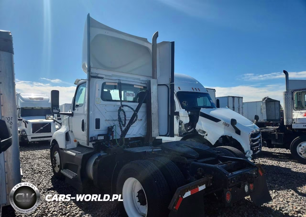 2019 International Lt625 - Semi Truck VIN:1HSDYAPR0KH044046 - 3