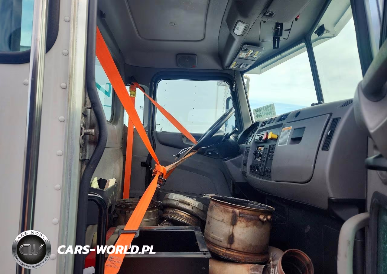 2020 Peterbilt 348 Semi Truck VIN:1XP3AJ8X8LD685412 - 6