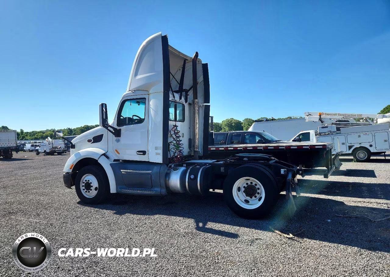 2016 Peterbilt 579 Semi Truck VIN:1XPBA48X0GD339695 - 3