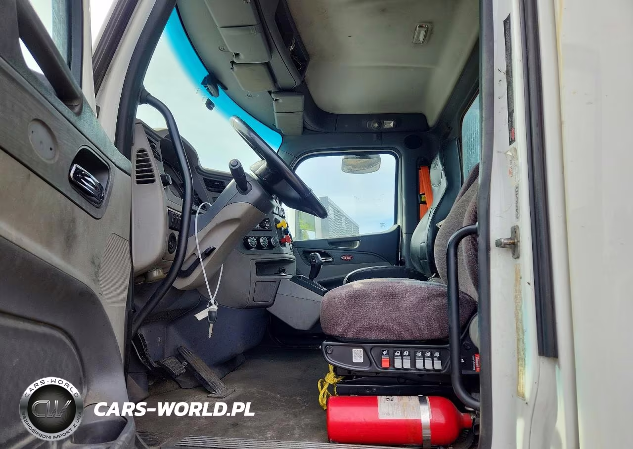 2016 Peterbilt 579 Semi Truck VIN:1XPBA48X0GD339695 - 6