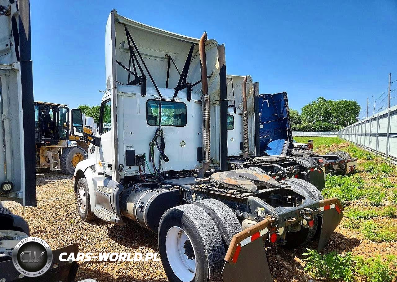 2016 Peterbilt 579 - Semi Truck VIN:1XPBA48X8GD354431 - 3