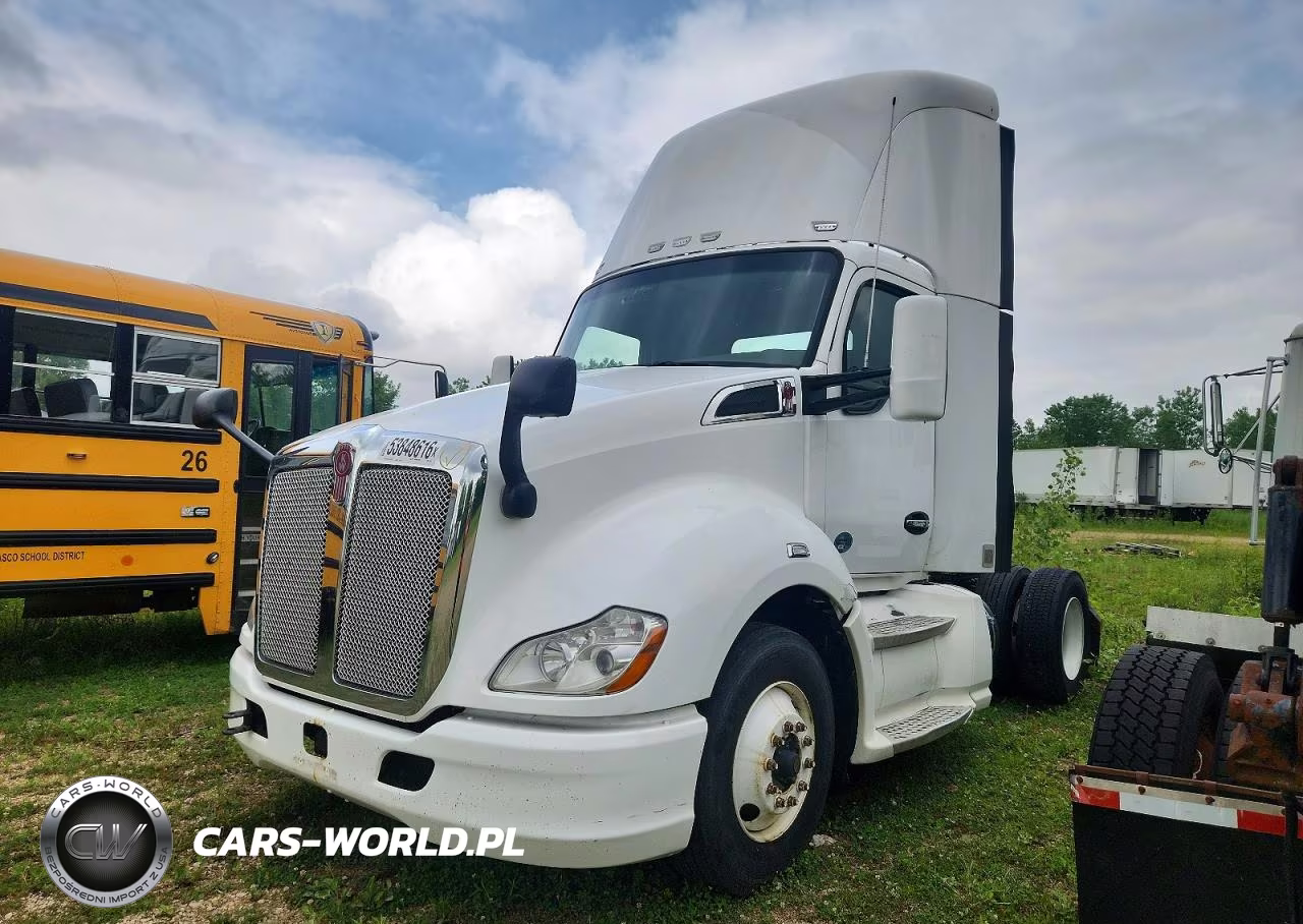 2015 Kenworth Constructi - Semi Truck VIN:1XKYA48X1FJ462423 - 2