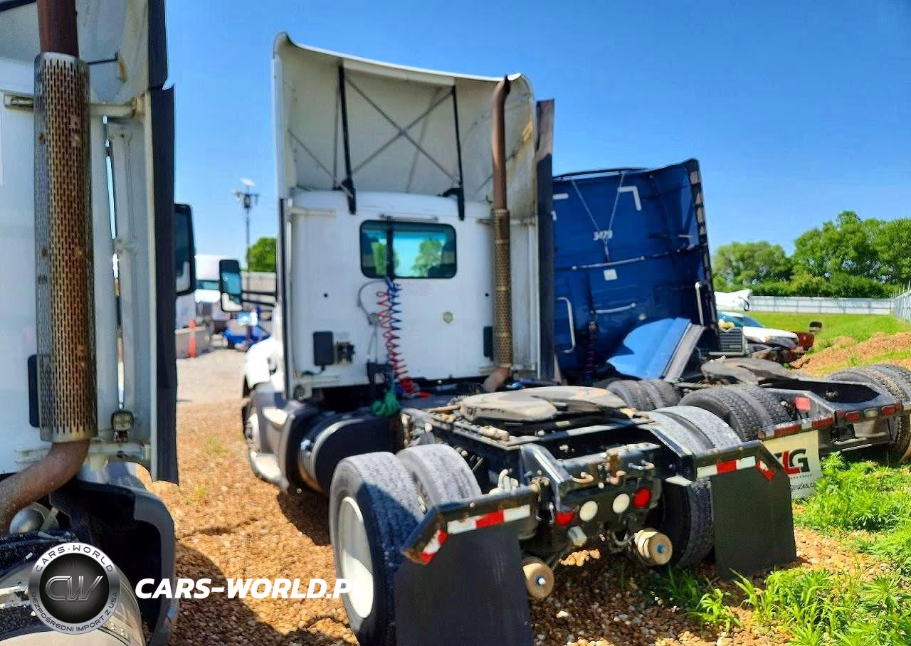 2016 Kenworth T680 Semi Truck VIN:1XKYA48XXGJ496698 - 3