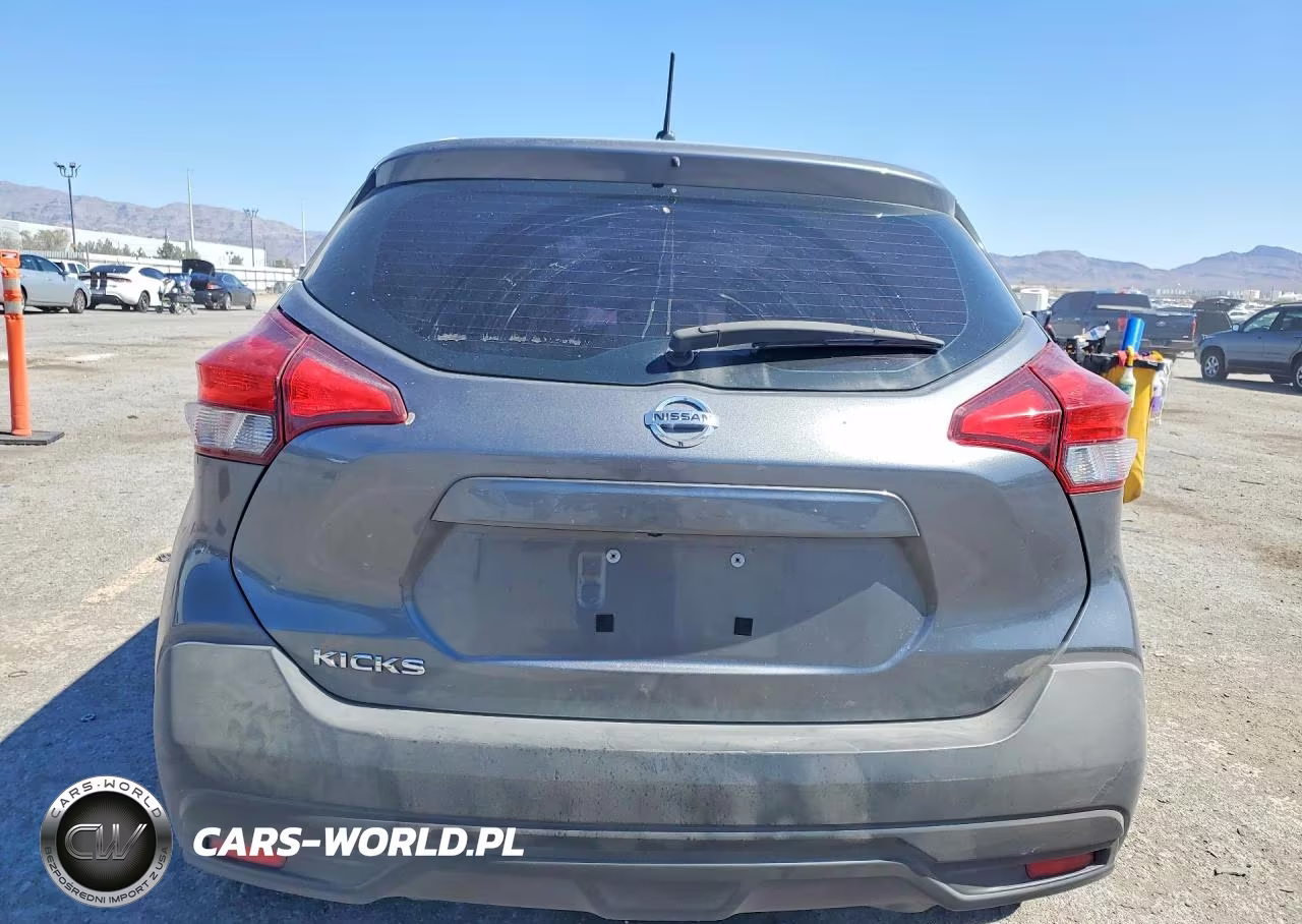 2019 Nissan Kicks S VIN:3N1CP5CU1KL547632 - 6