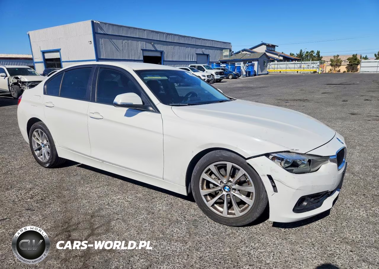 2017 BMW 320 I VIN:WBA8E1G30HNU15812 - 4