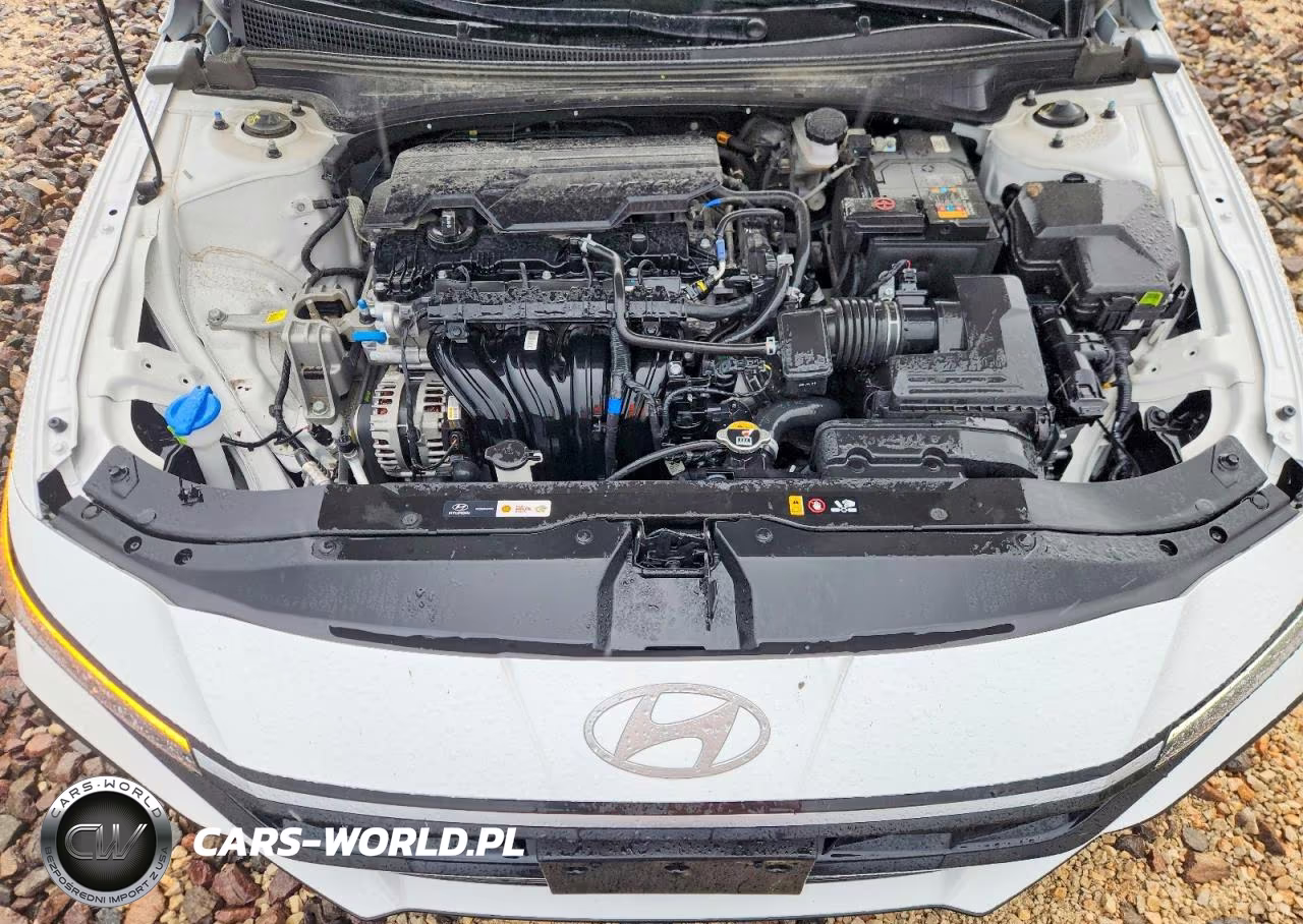 2025 Hyundai Elantra Sel Sport VIN:KMHLM4DG7SU922868 - 11