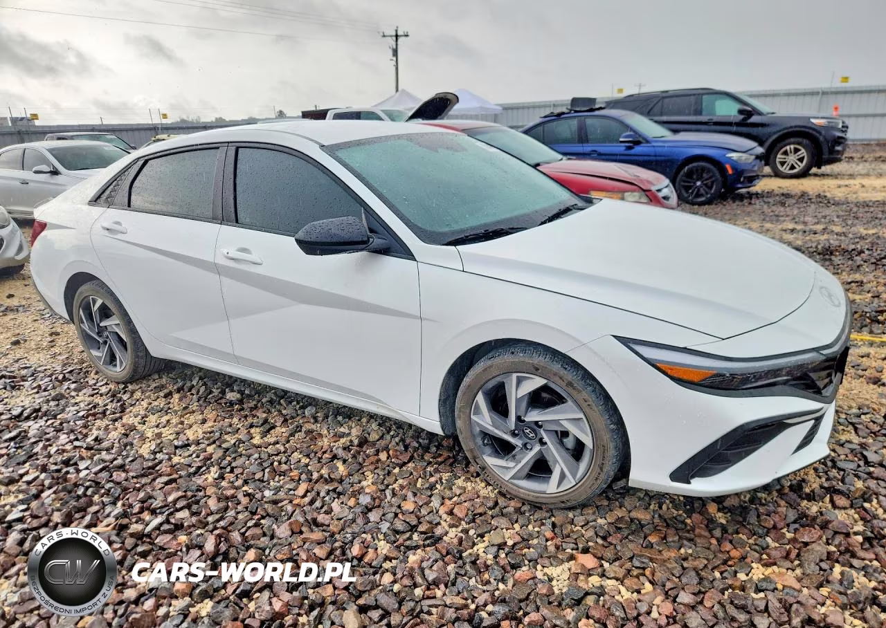 2025 Hyundai Elantra Sel Sport VIN:KMHLM4DG7SU922868 - 4