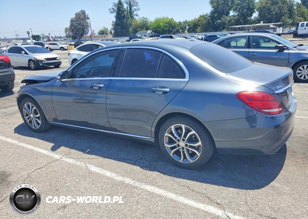2015 Mercedes-Benz C 300 VIN:55SWF4JB1FU054268 - 2