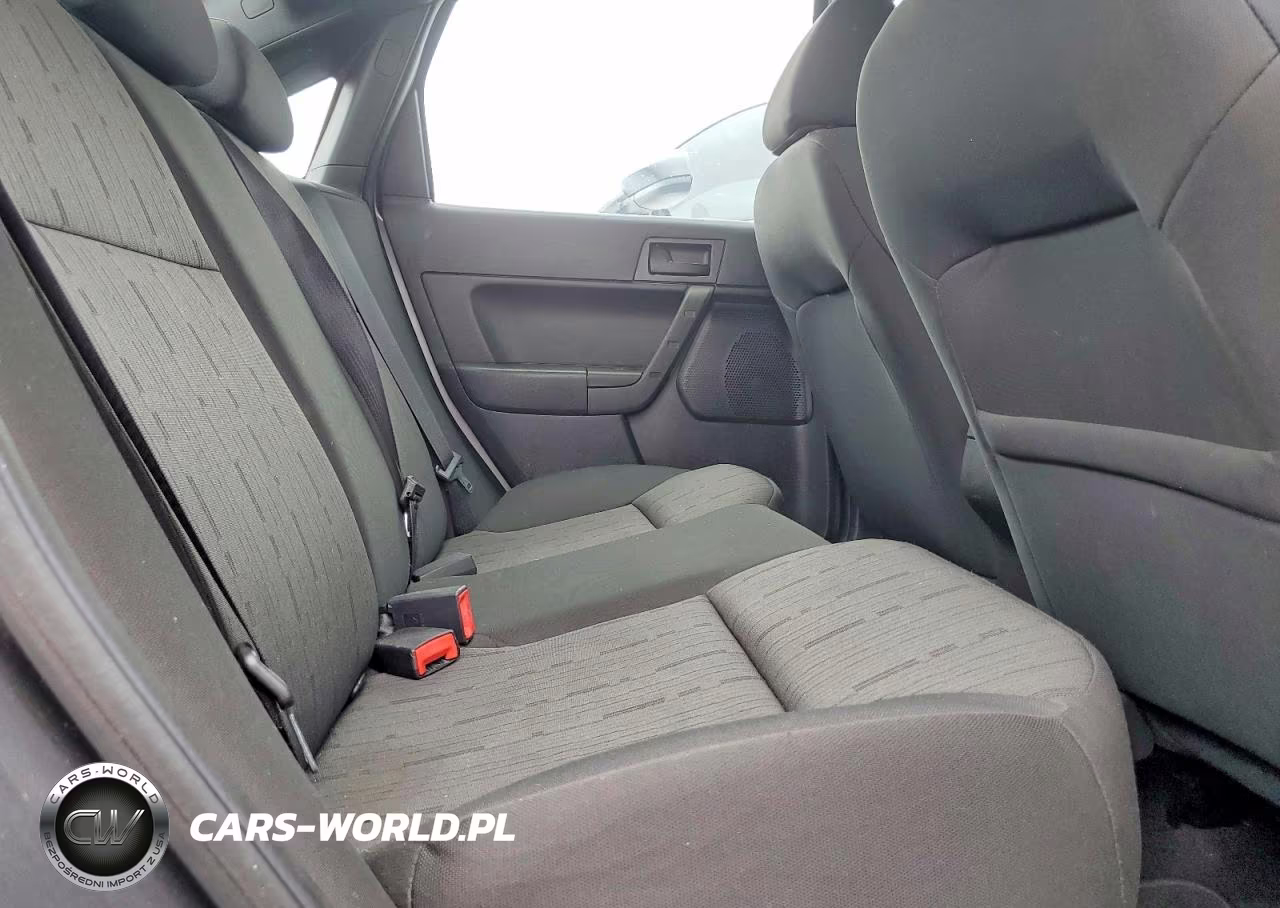 2010 Ford Focus Se VIN:1FAHP3FNXAW121657 - 10