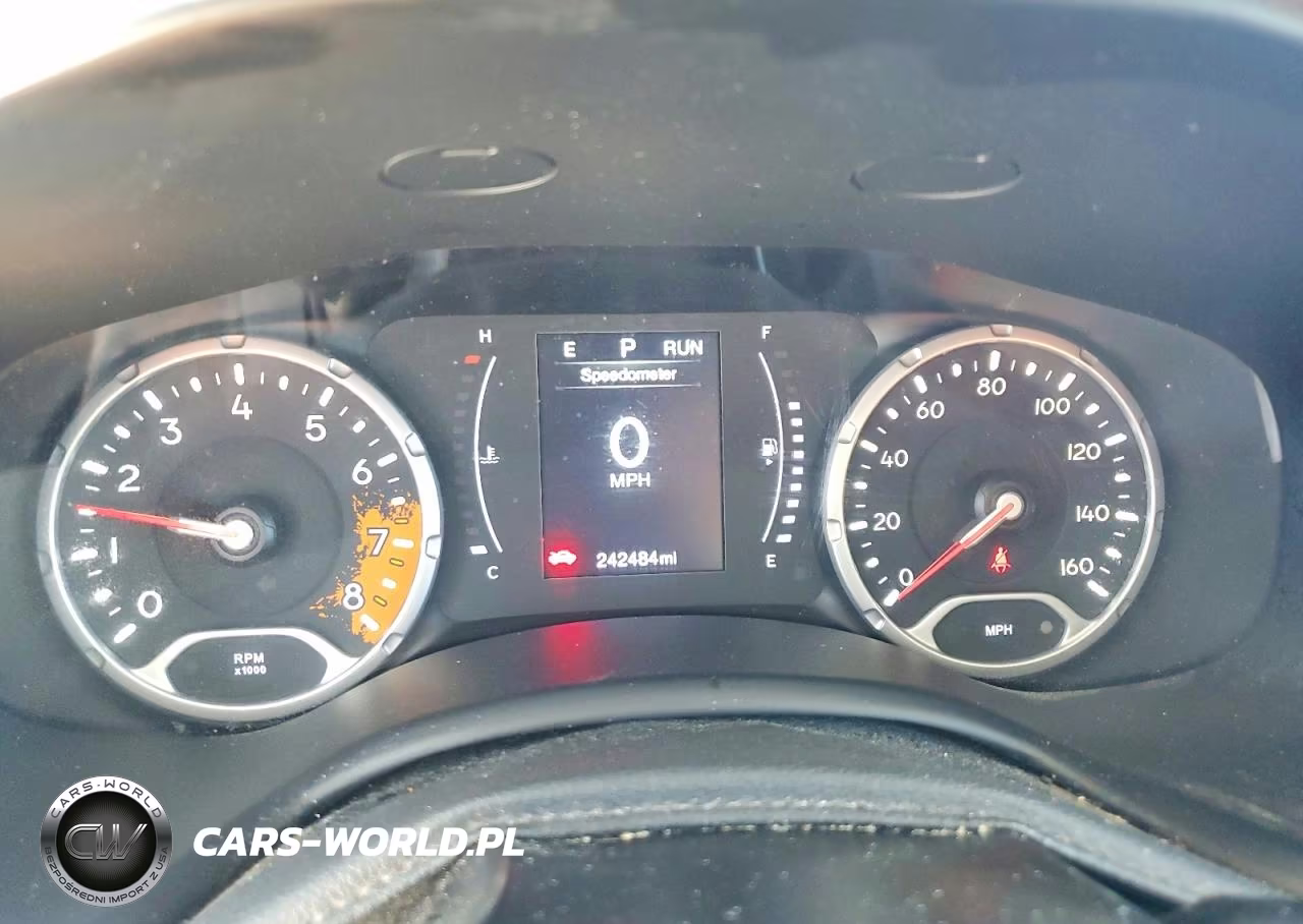 2017 Jeep Renegade Latitude VIN:ZACCJBBB4HPG56972 - 9