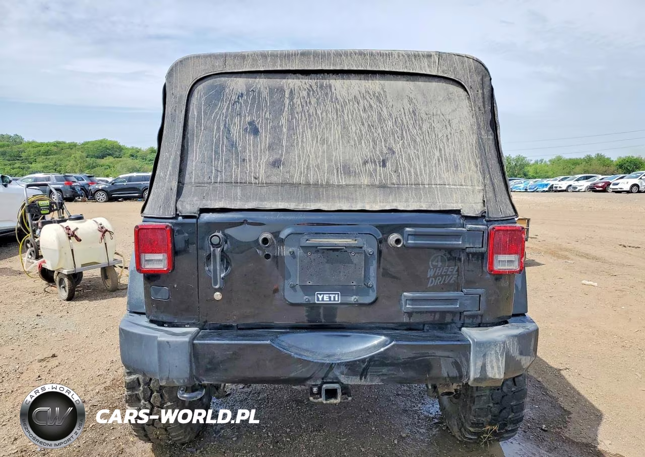 2016 Jeep Wrangler Unlimited Sport VIN:1C4BJWDGXGL204748 - 6